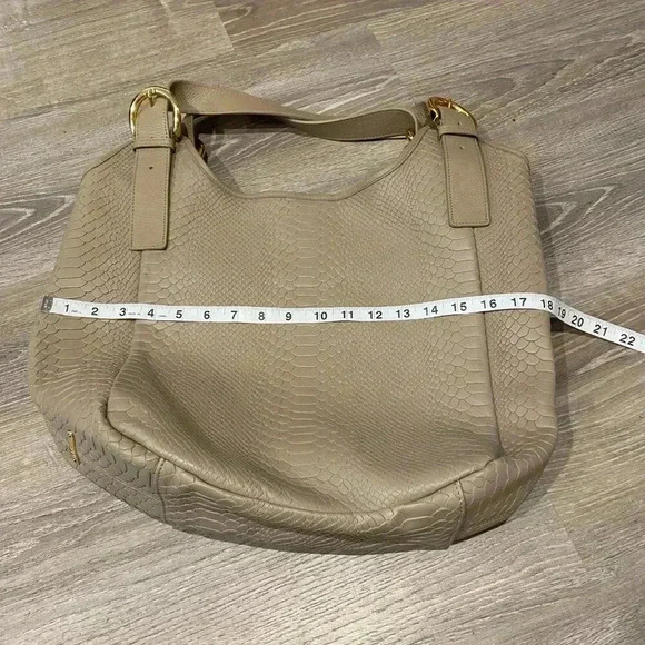 GiGi New York Snake skin Embossed Large Tote, color Taupe - Picture 3 of 9